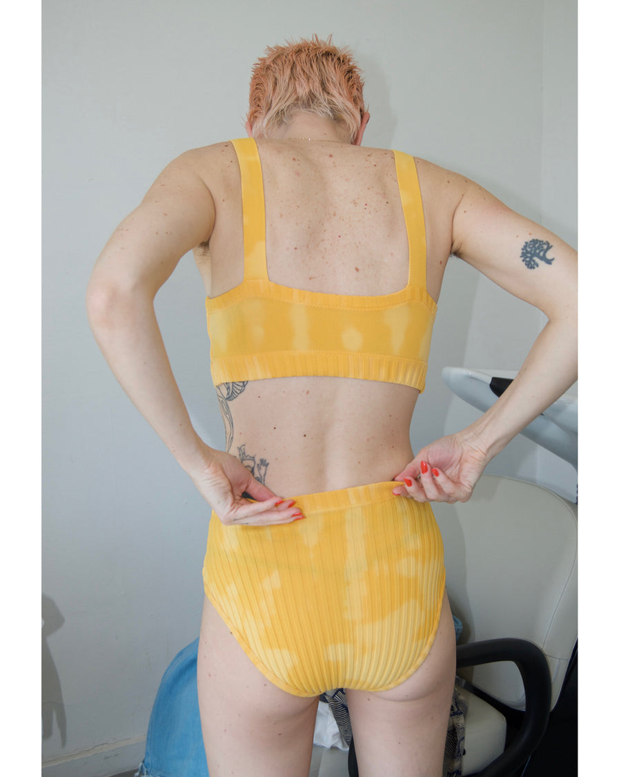 Tie dye curve top marigold